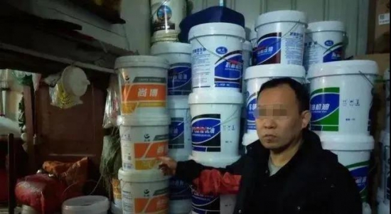 重庆查获假冒美孚润滑油 嘉实多润滑油 长城润滑油等