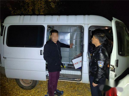 石门查获废机油1.13吨